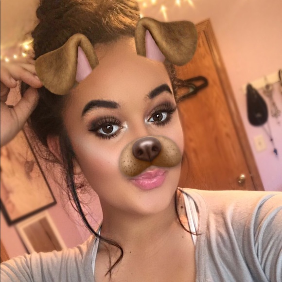 oliviaraee24